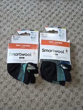 Smartwool Run Low-Cut Socks in Black with Teal and Blue Accents